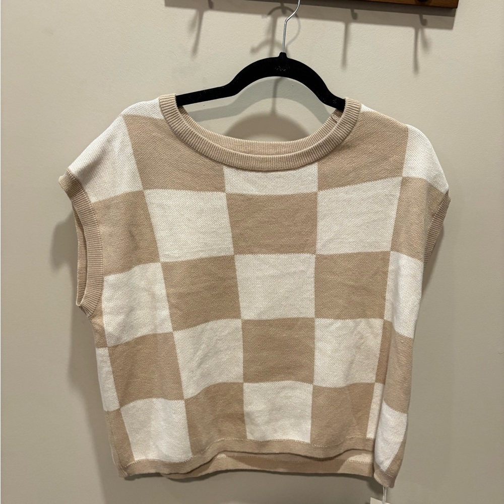 Beige and White Checker Knit Sleeveless Top